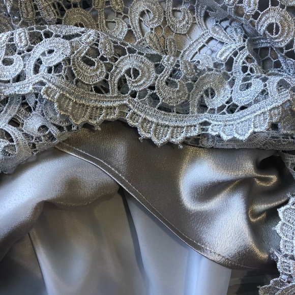 ONYX Nite Dress 10 Lined Beautiful Metallic Lace Overlay Scalloped Hem Vintage - Picture 3 of 7